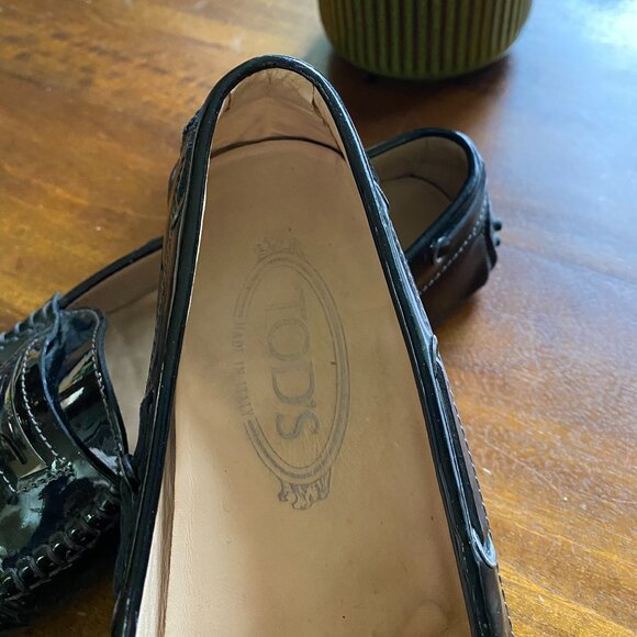 TOD'S Driving Mocassins - Picture 2 of 6